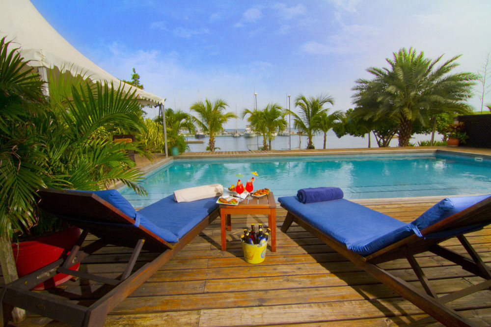 Le Phare Bleu Boutique Hotel And Marina St. George's Экстерьер фото