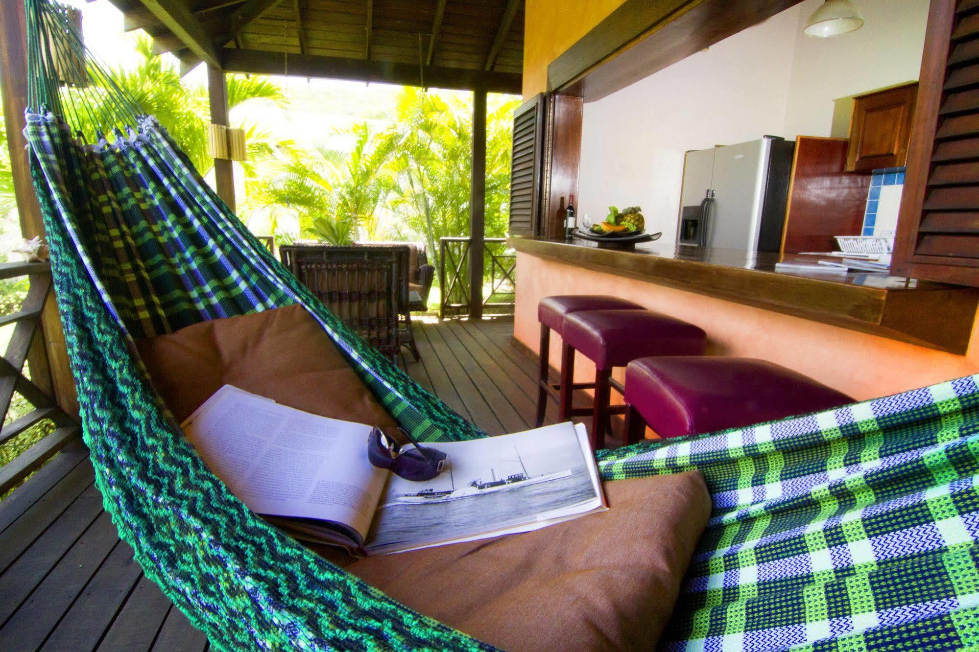 Le Phare Bleu Boutique Hotel And Marina St. George's Экстерьер фото